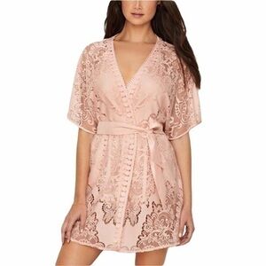 Flora Nikrooz Millie Blush Pink Lace Wrap‎ Robe